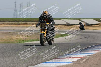 media/Sep-10-2023-Pacific Track Time (Sun) [[44210541ad]]/Group B/1220pm (Wheelie Bump)/